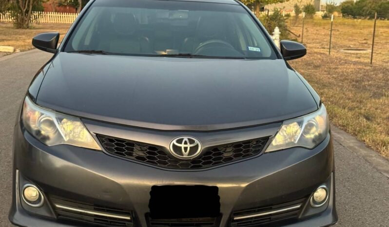 
								Used 2014 Toyota Camry full									