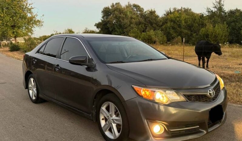 
								Used 2014 Toyota Camry full									