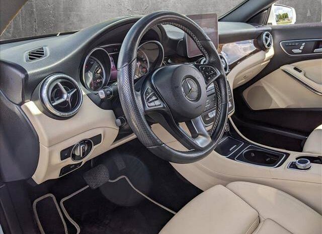 
								Used 2019 Mercedes-Benz C-Class full									