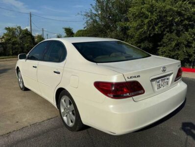 Used 2005 Lexus ES 300h