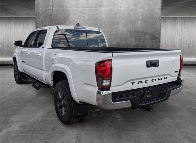 
								Used 2022 Toyota Tacoma full									