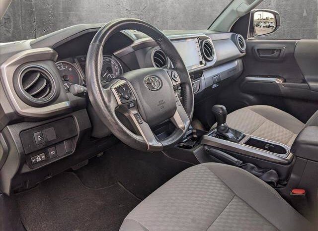 
								Used 2022 Toyota Tacoma full									