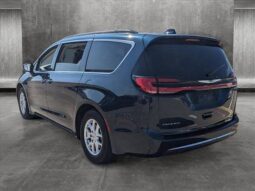 
										Used 2022 Chrysler Pacifica full									