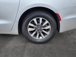 
										Used 2020 Chrysler Pacifica full									