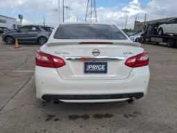 
										Used 2017 Nissan Altima full									