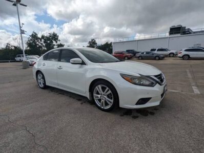 Used 2017 Nissan Altima